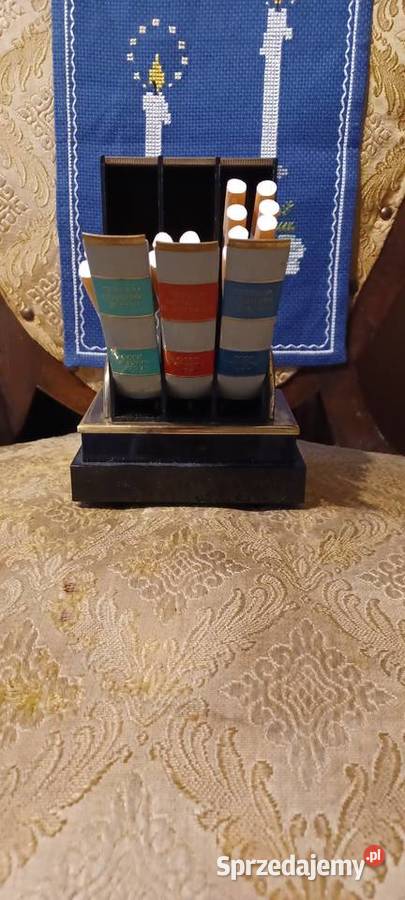 papierośnica na 30 sztuk z nakrecaną pozytywką Poznań sprzedam