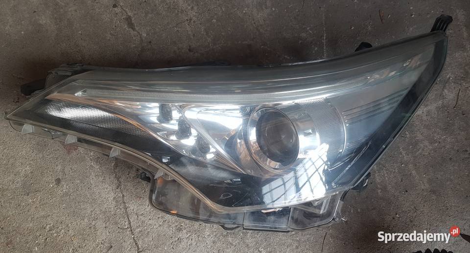 Lampa Reflektor LED TOYOTA AVENSIS T29 T27 LIFT Części samochodowe Radom