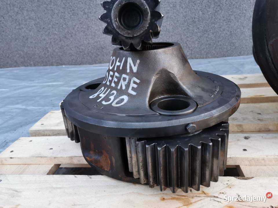 John Deere seria 8000 obudowa piasty tył Wilkowo
