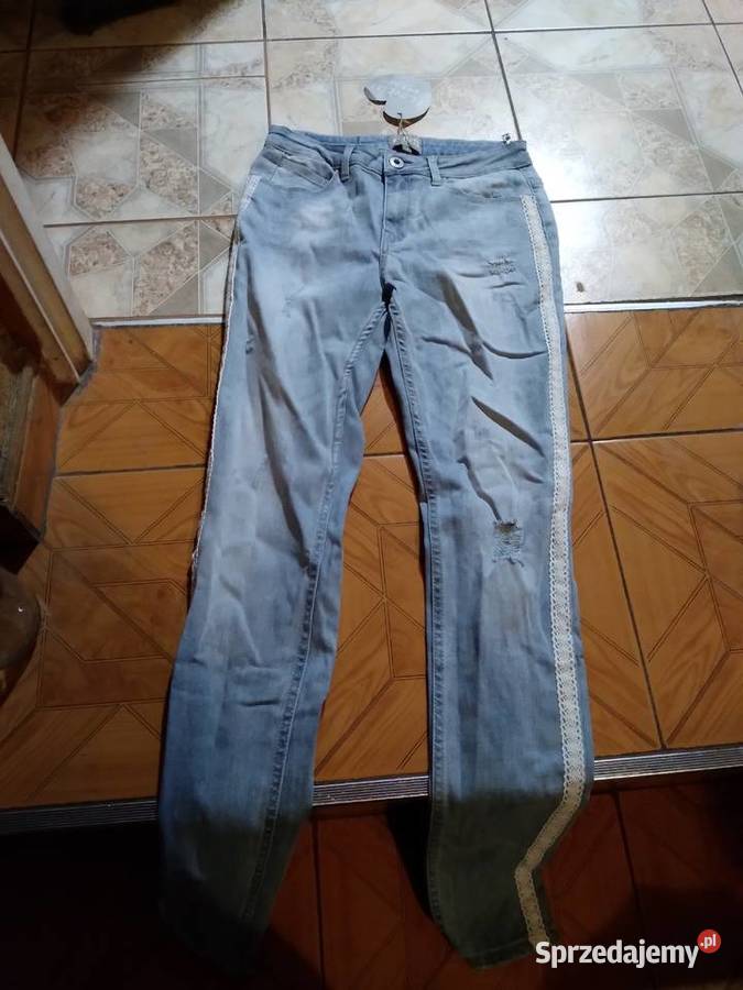 Sprzedam hurtem odziez z palet z niemiec 300 Otfinów