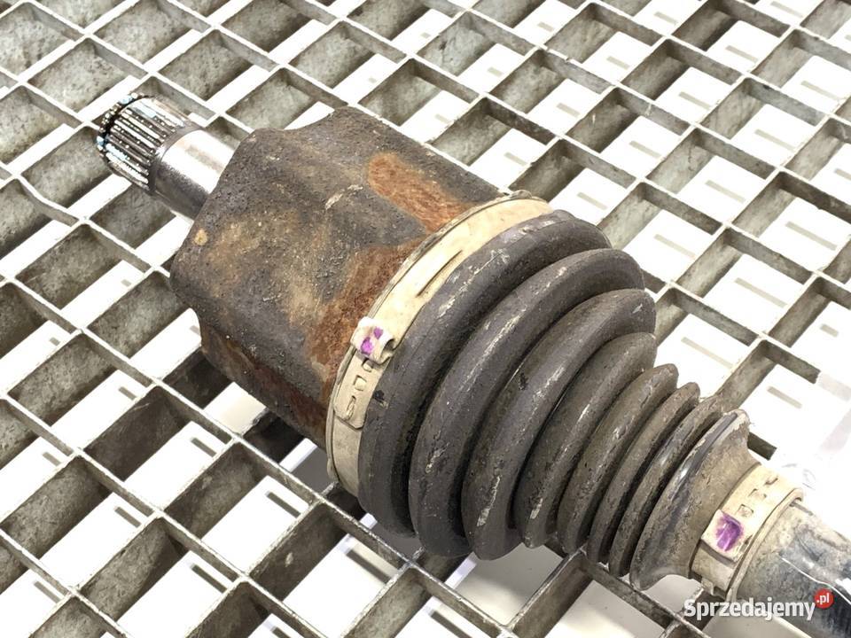 PÓŁOŚ LEWY PRZÓD HONDA HRV 15 130 PRZEGUB sprzedam