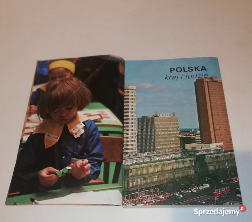 Przewodnik Polsce z mapą PRL 1976 r Warszawa