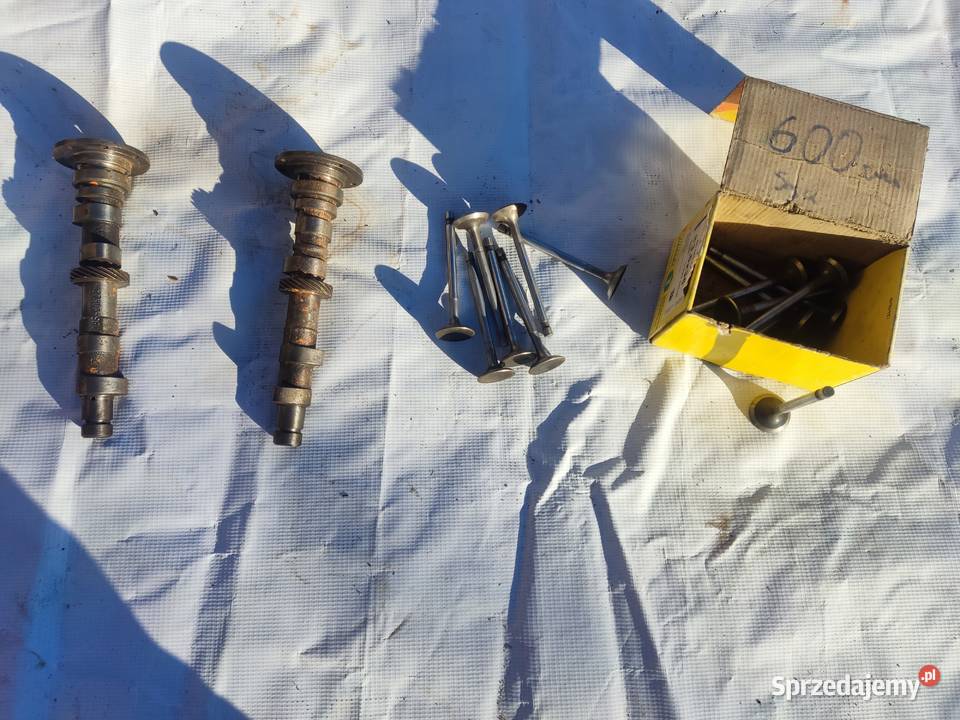 Fiat 126P fabrycznie oryginalny wałek rozrządu i osobowe łódzkie Górka Pabianicka
