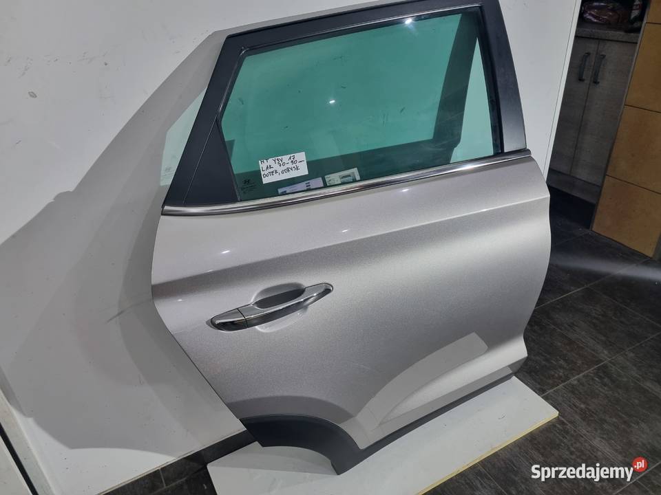 DRZWI PRAWY TYŁ Y3Y HYUBDAI TUCSON III 1520 Drzwi łódzkie