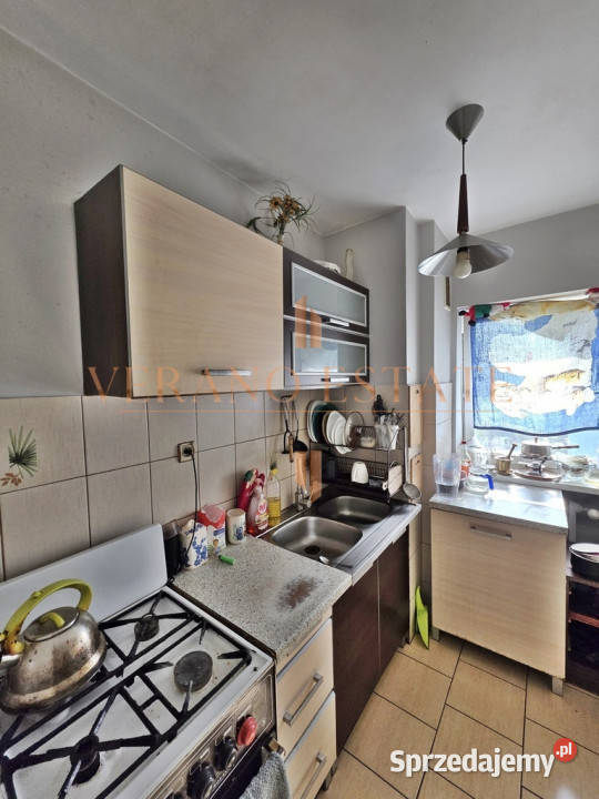 Mieszkanie z potencjałem 44m2 3 pokoje winda Warszawa