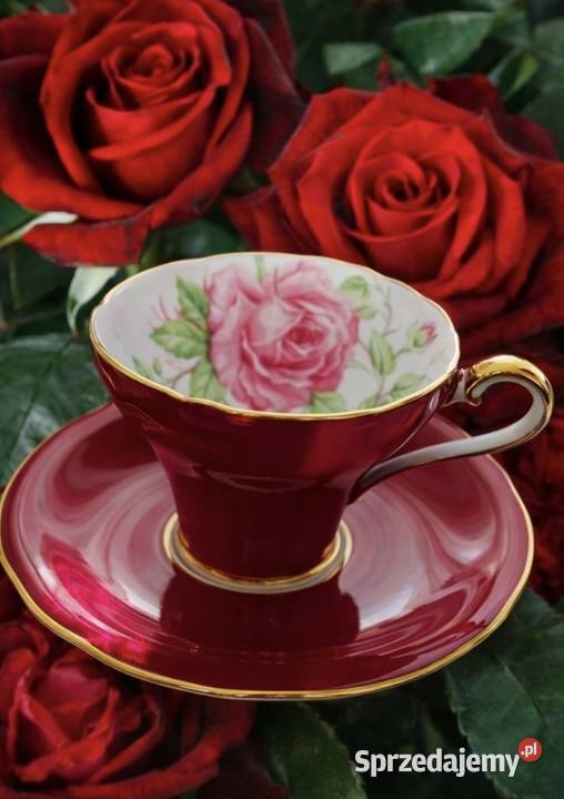 Porcelana zdobiona motywem róż Porcelana i szkło Pabianice