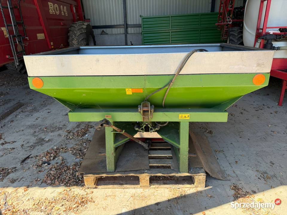 Rozsiewacz Amazone Zam 902 Rozsiewacze nawozów Stara Niedziałka