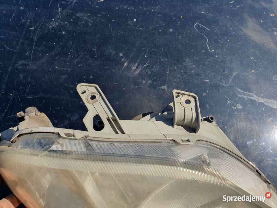 Lampa przednia prawa Honda Civic VI 3d 4d żaba