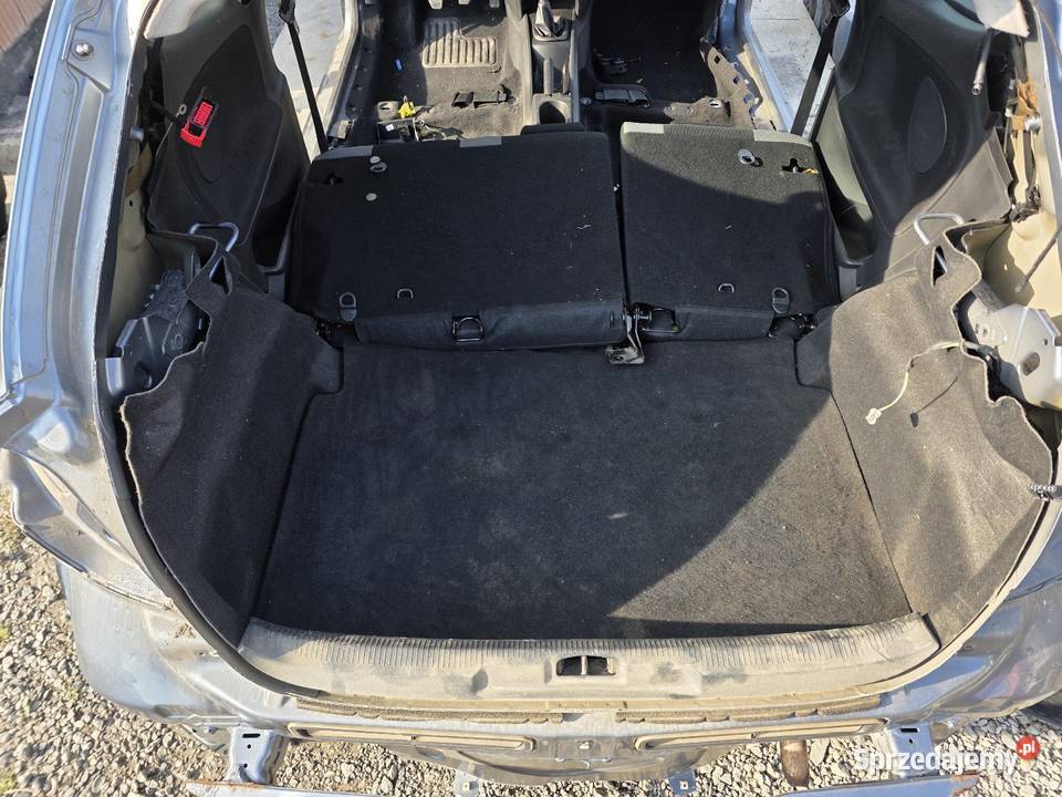 Wykładzina bagaznika nadkoli peugeot 207 3d lewe Rzeszów sprzedam