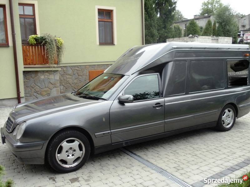 sprzedam karawan pogrzebowy Mercedes E 210 Wadowice