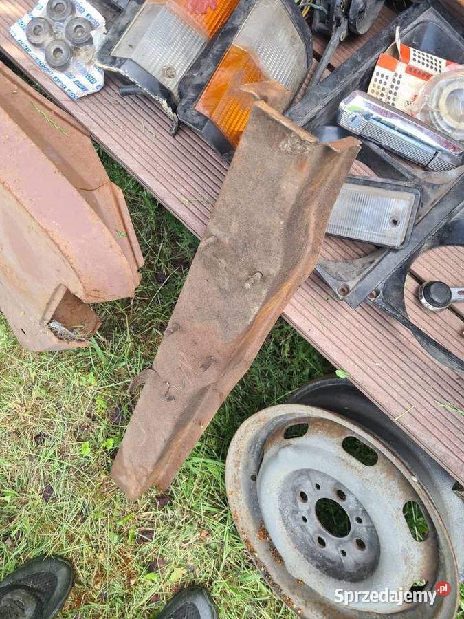 FSO 1500 Fiat 125p pozostałości części garażowe Piotrków Trybunalski