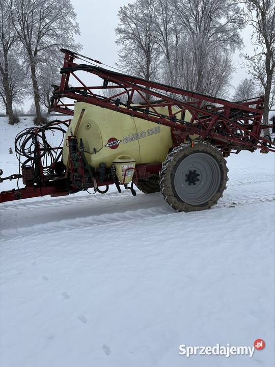 Opryskiwacz Hardi Ranger 2500 litrów 21 metrów Zaczepiane