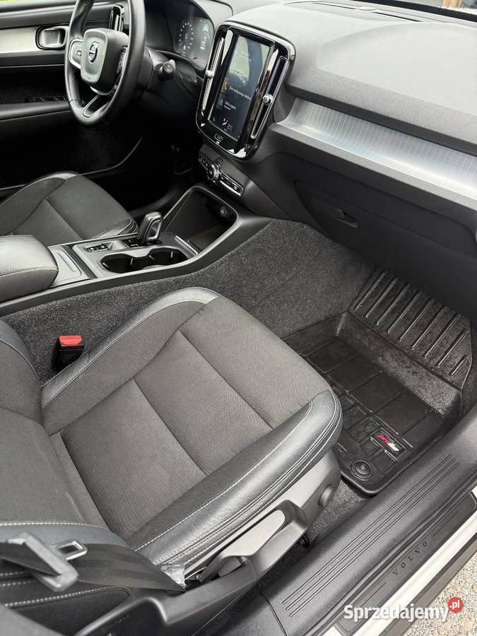 Volvo Xc 40 15 t3 model 2020 Faktura VAT 23 świętokrzyskie Sandomierz