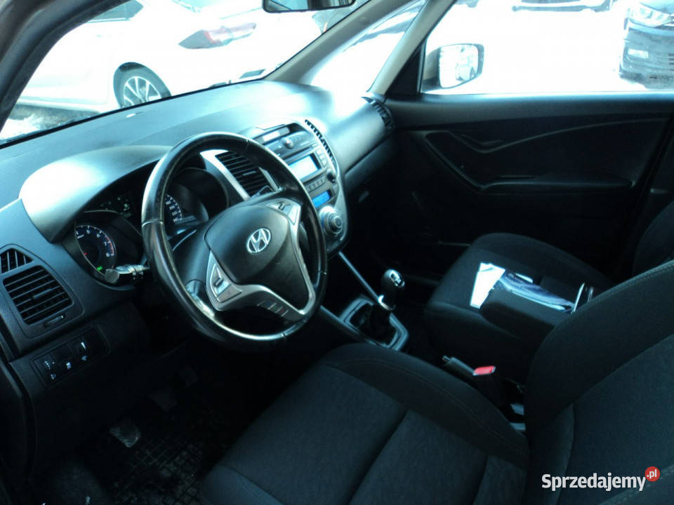 Hyundai ix20 sprzedam ładnego HYUNDAIA IX20 z ASR (kontrola trakcji) Lublin