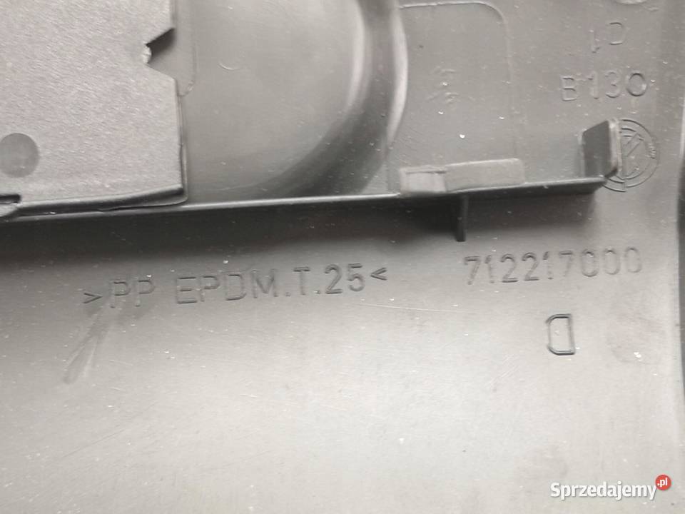 OSŁONA SŁUPKA ŚRODKOWEGO PRAWA LANCIA Y 19952003