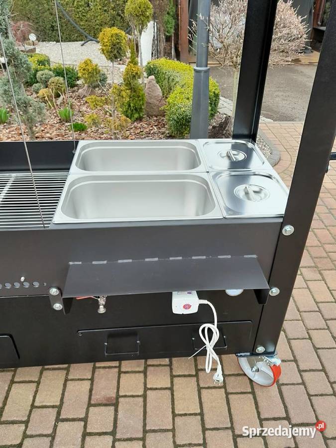 Gastronomiczny grill cateringowy węglowy Damasławek