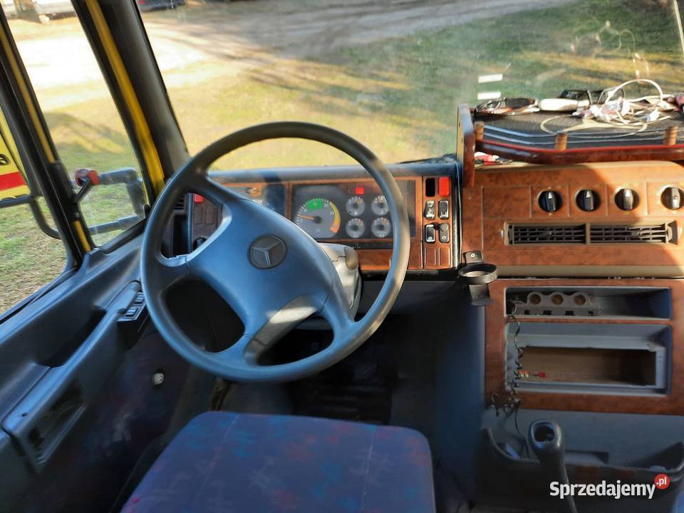 Sprzedam Mecedesa Vario 814D auto laweta pomoc Autolawety pomorskie Siemirowice