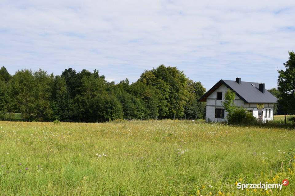 Działki budowlane 215a w miejscowości Mała asfalt sprzedam
