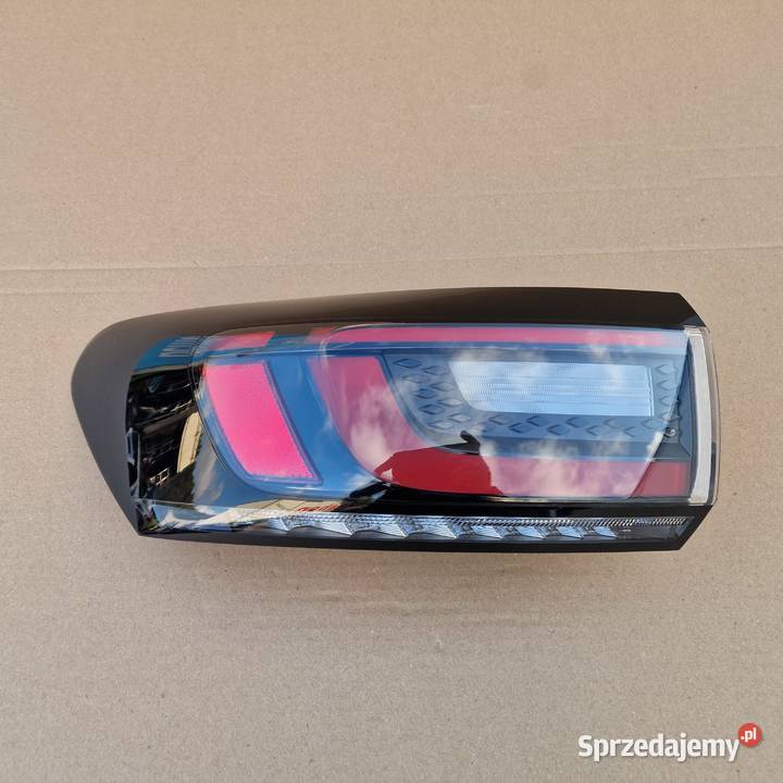 VW ID4 ID4 LAMPA TYLNA LEWA IDEALNA 11A945095 Oświetlenie Bieleń
