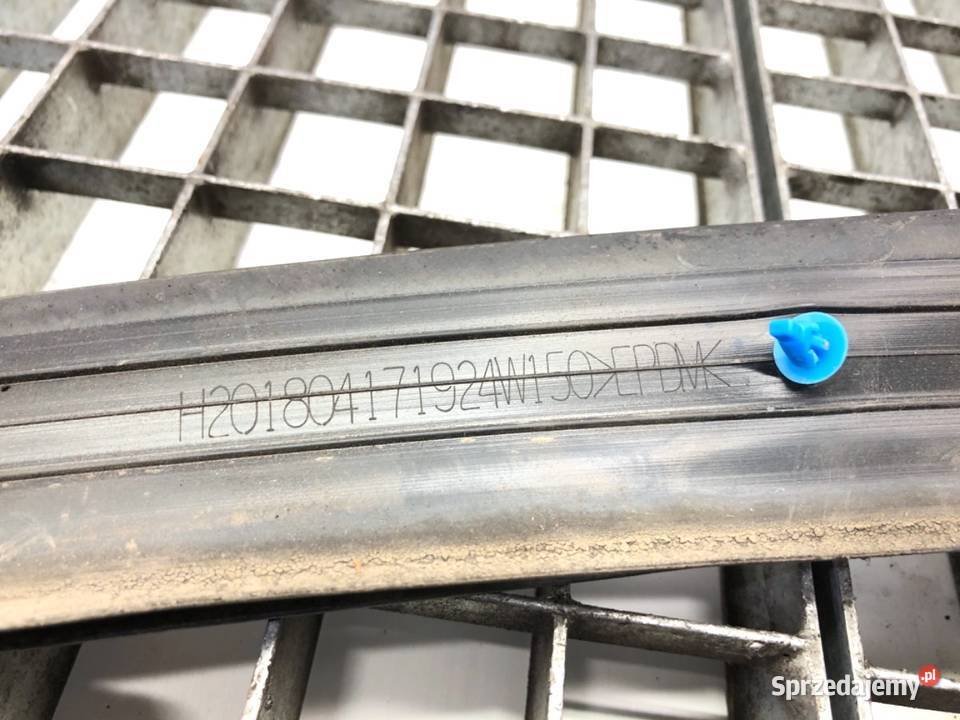 USZCZELKA PROGU PRAWA LEXUS NX SUV