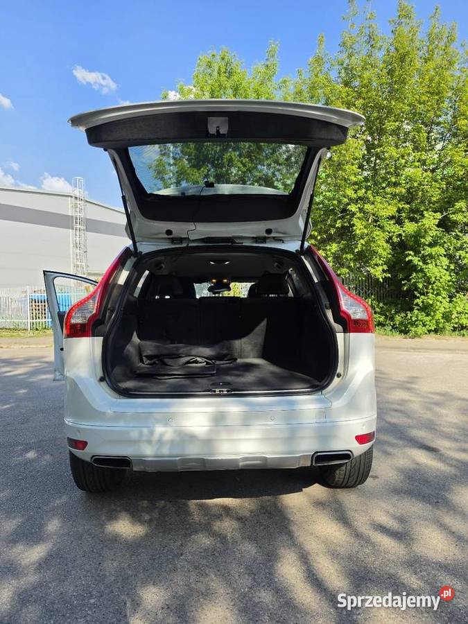 Volvo xc60 24d 4x4 144 przebieg