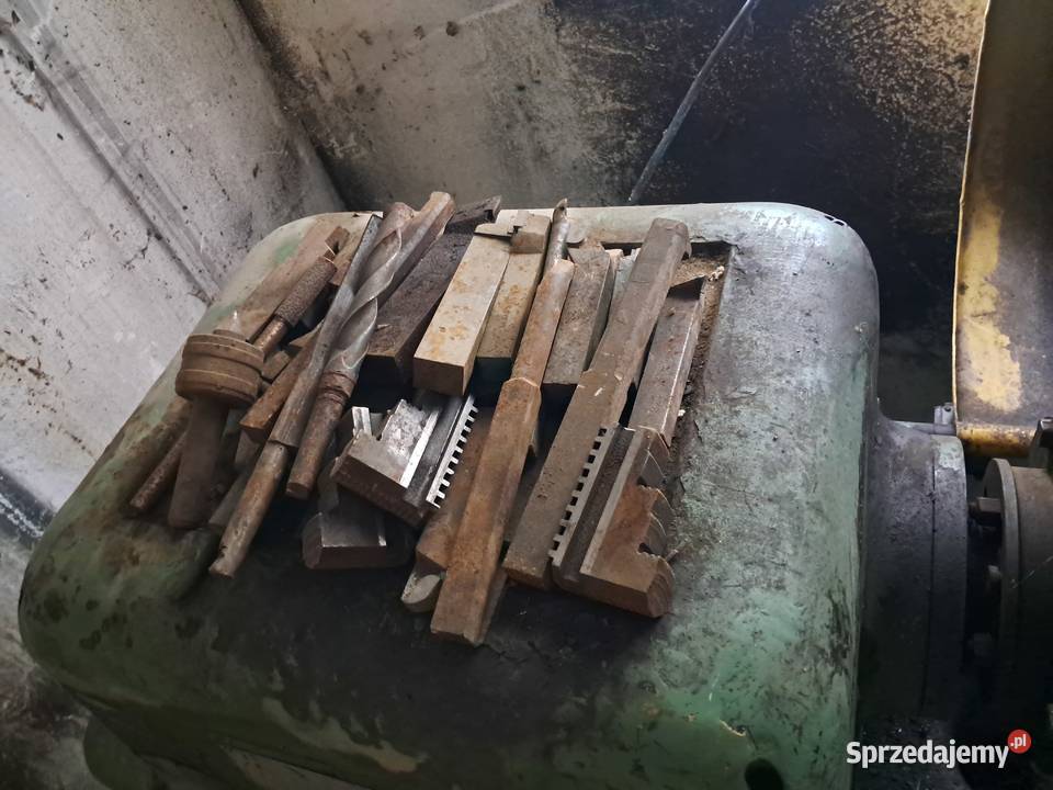 Tokarnia do obróbki metalu Uhrusk