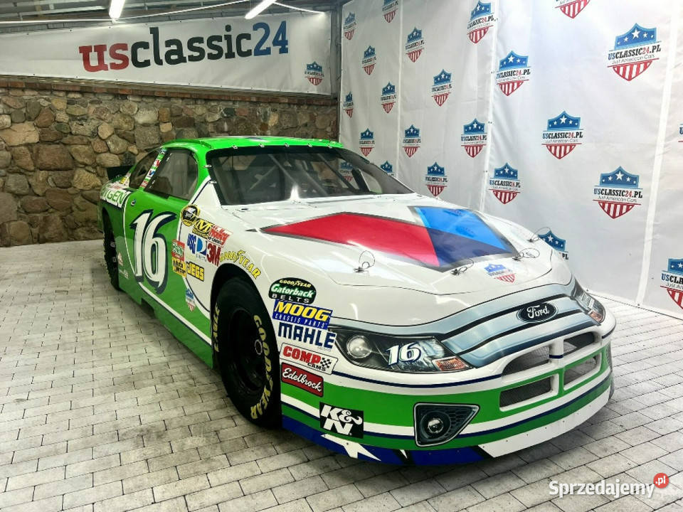 Ford Fusion NASCAR Prawdziwy race car z USA Motoryzacja Sulechów