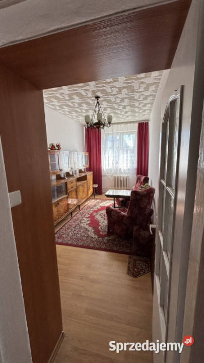 Sprzedam 3 pokojowe mieszkanie z balkonem w sprzedam