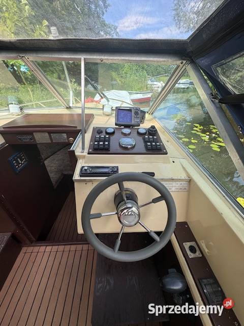 Łódź motorowa SEA STAR kabinowa Wiązowna