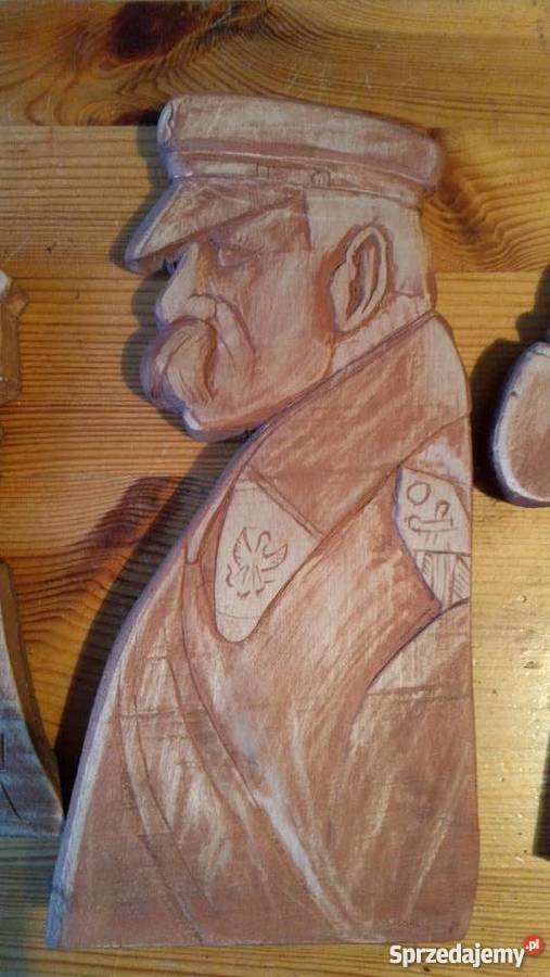Piłsudski drewno płaskorzeźba Sieradz
