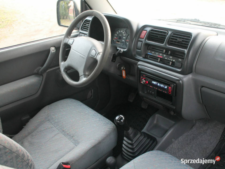 Suzuki Jimny 13 Benzyna 80 4X4 Cabrio NAPĘDY benzyna Zielenin