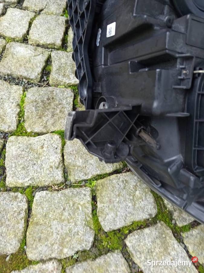 Reflektor prawy Kuga 2 Xenon skrętny orginalny Oświetlenie Rzeszów