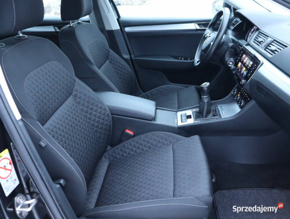 Skoda Superb 15 TSI 110KM Piaseczno