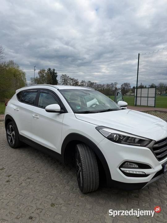 Hyundai Tucson pierwszy właściciel Sienno