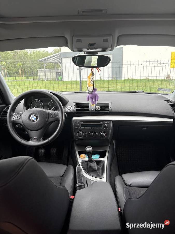 BMW e 87 118d Seria 1 Zaczernie