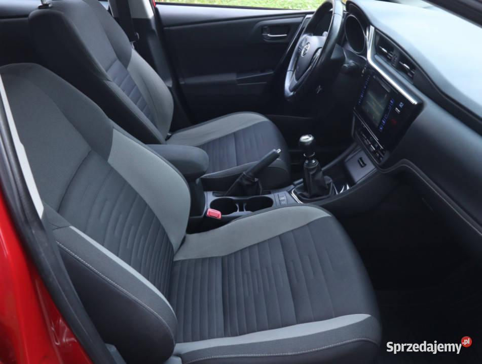 Toyota Auris 16 D4D Łódź