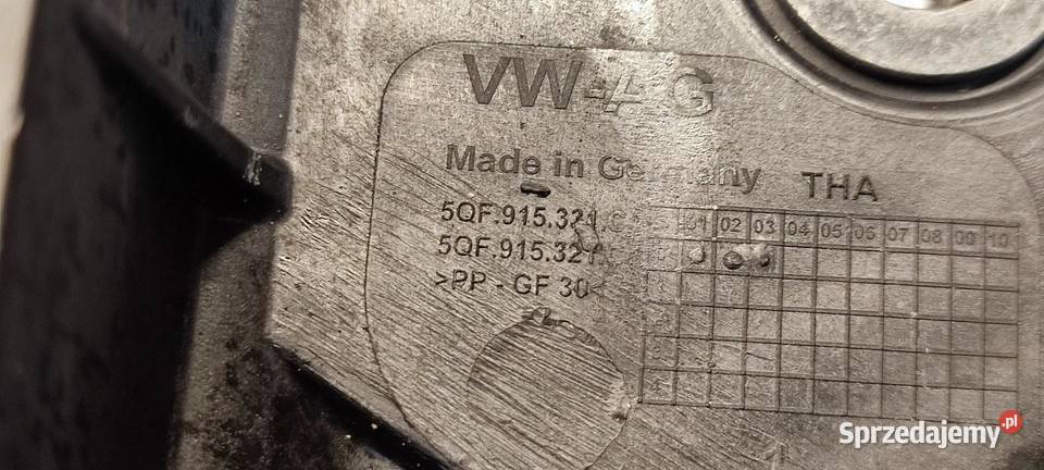 VW TIGUAN II PODSTAWKA AKUMULATORA 5QF915321C