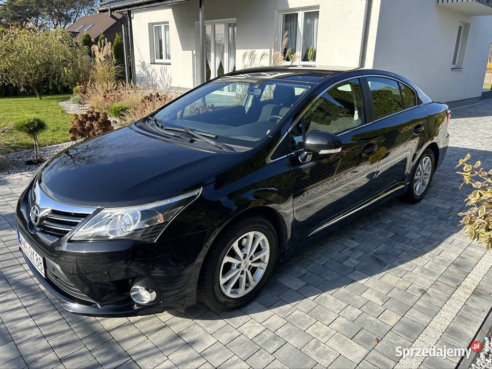 Toyotą Avensis NISKI PRZEBIEG Zarejestrowany w Polsce Łochów
