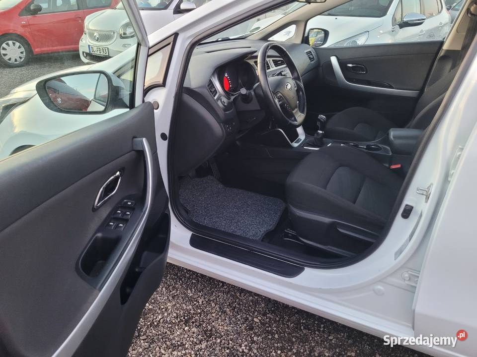 Sprzedam przepiękne KIA Ceed 170000km Zawiercie