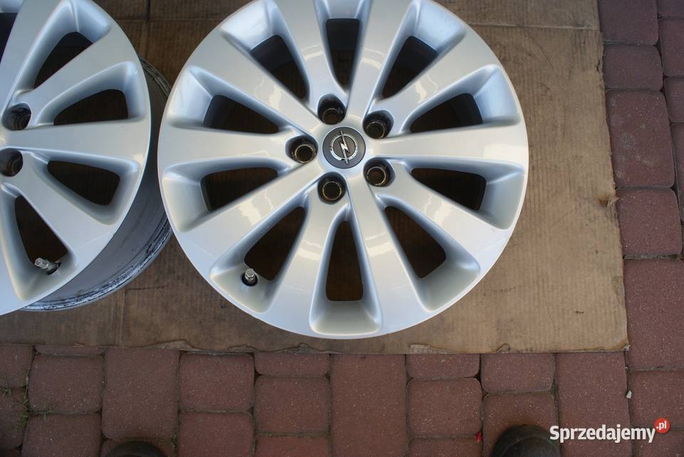 AluFelgi oryginał Opel 7Jx17 5x105 ET42 Astra J