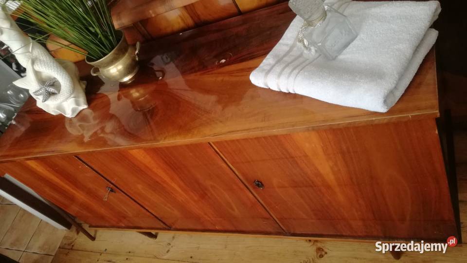 Komoda prl fornir polysk retro na nozkach Pozostałe pomorskie Gdańsk sprzedam