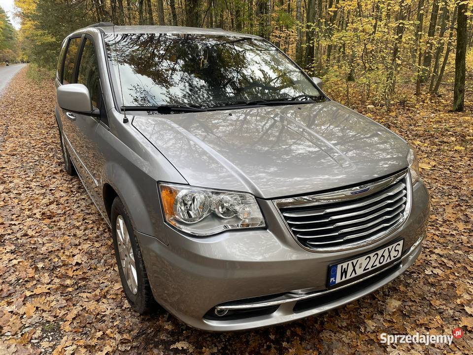 Chrysler Town Country Chrysler Town Country 2016 lakier metallic