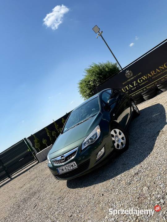 Opel Astra J 17 CDTI 110 2010r 264 Gwarancja na 1686cm3 Astra