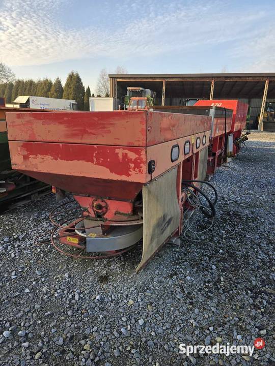 Rozsiewacz nawozu RAUCH ALPHA 1101DELTA 2000 Bolesławiec sprzedam