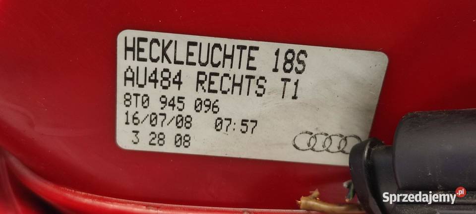 AUDI A5 8T LAMPA PRAWY TYŁ 8T0945096 osobowe