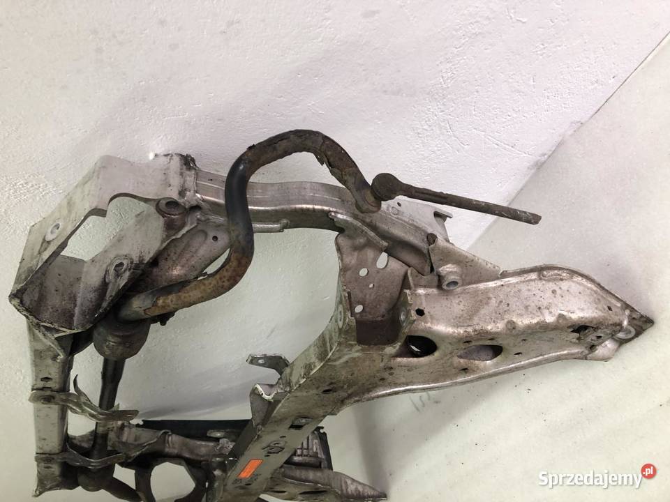 SANKI WÓZEK DRĄŻEK 6766286 PRZÓD BMW E90 Zawieszenie silnika