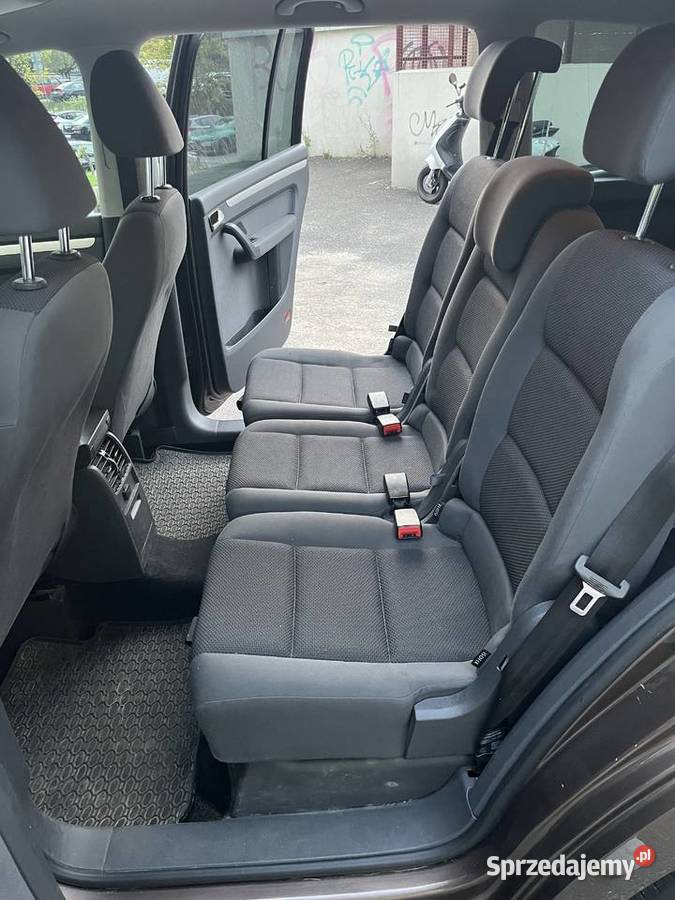 Rodzinny Volkswagen Touran 16TDI 2013r 212000km mazowieckie
