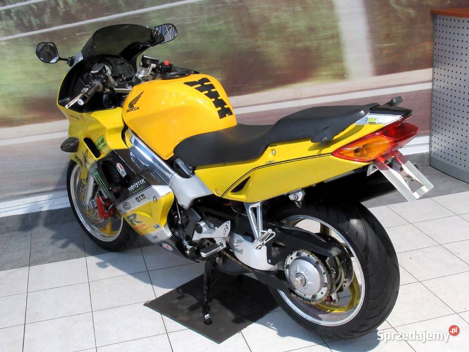 Honda VFR 800 Fi Oferuję dowóz raty Kutno