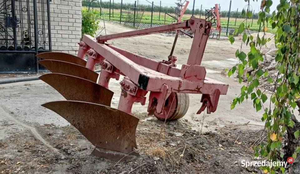 Pług zagonowy 4 skibowy ruski rosyjski nieuszkodzony łódzkie Rokszyce Drugie