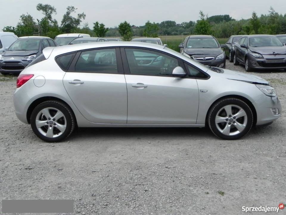 Uszkodzony Opel Astra 2012 wspomaganie kierownicy Proszowice sprzedam